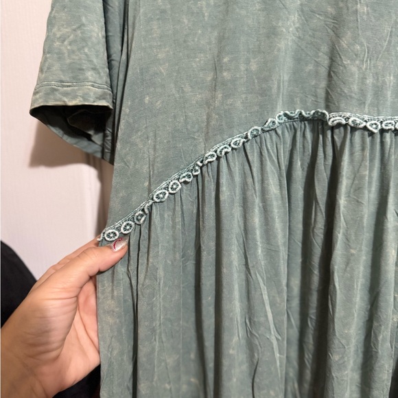 Elegant Green Women's Top by Easel - Picture 2 of 4